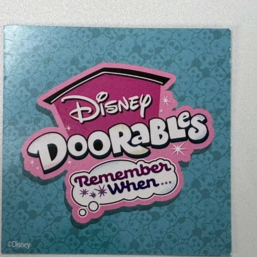 Disney Doorables STITCH REMEMBER WHEN Lilo & Stitch Set of 2 with Photo and Book - Picture 3 of 5